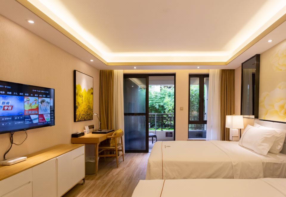 Yuetianxia Hot Spring HotelGarden Hot Spring Four Bedroom Villa