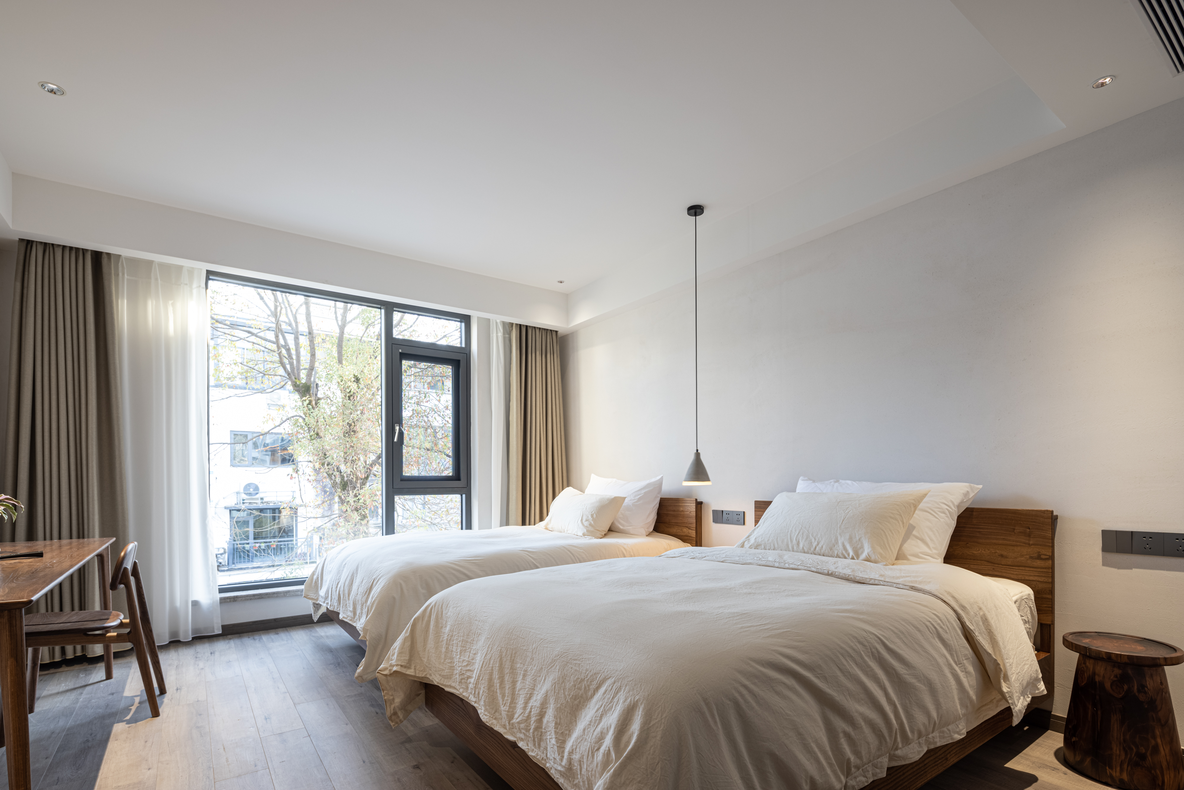 Hibiscus Scenic Twin Room