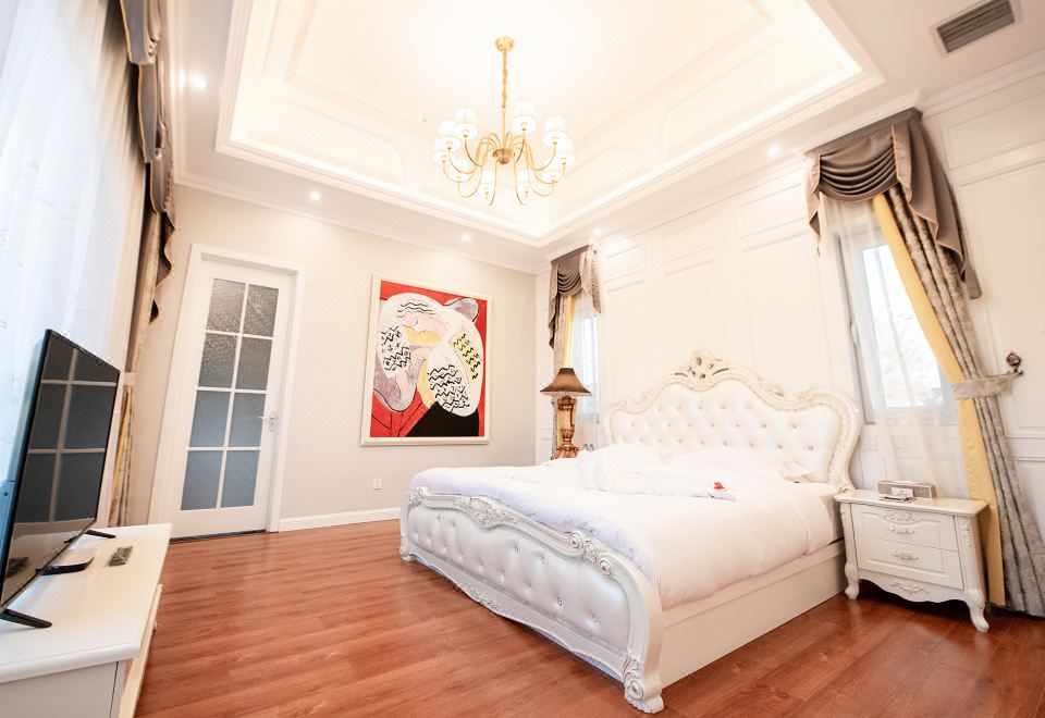 白宫（私人KTV+泳池+独立厨衞+汤泉泡池）