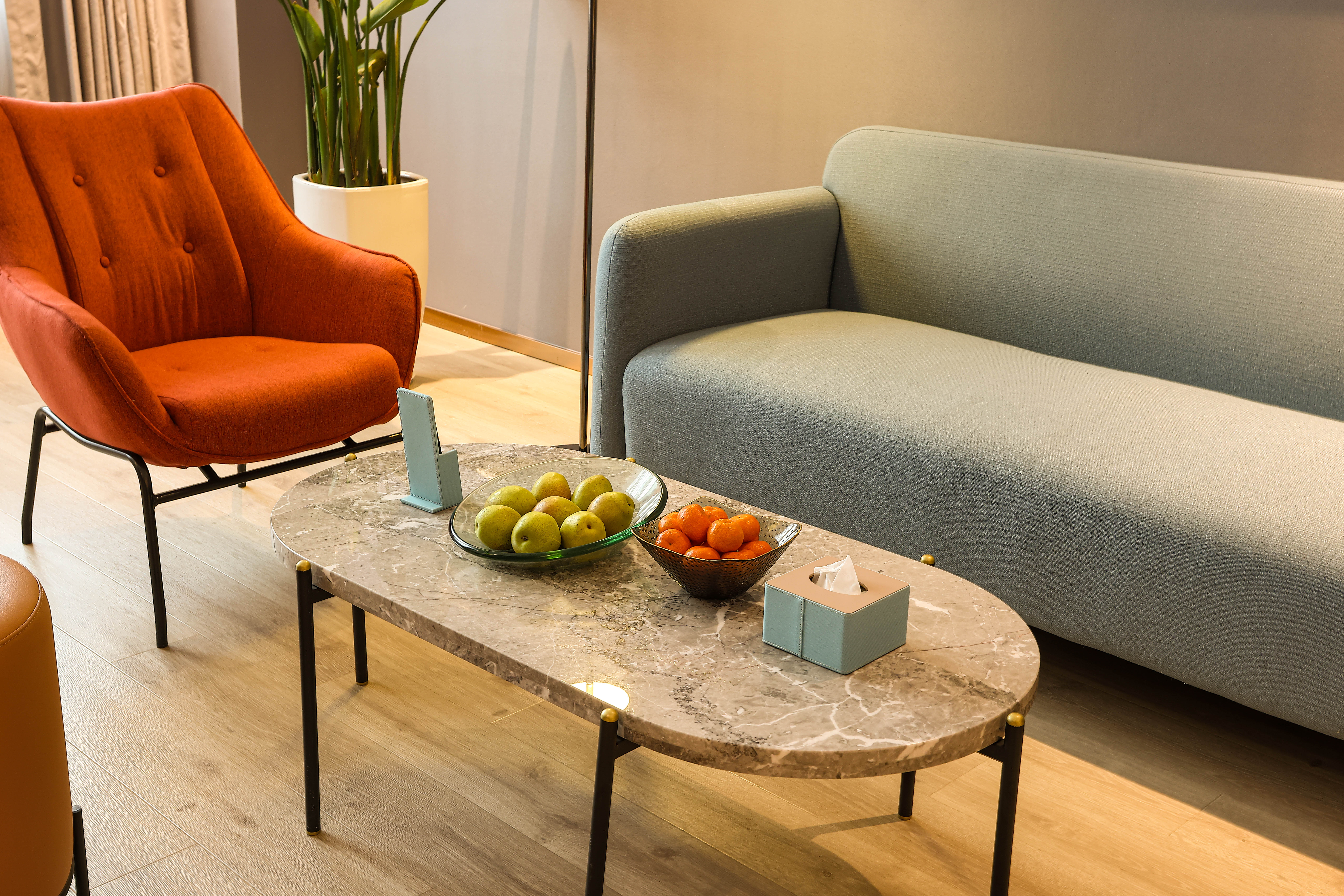 兰欧豪华大床房（全屋智能语音控制+小冰箱）