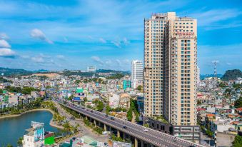 Ramada Hotel & Suites by Wyndham HaLong Bay View