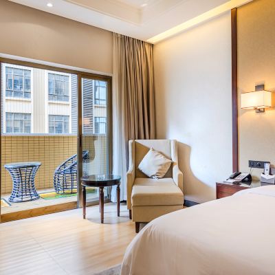 陽光風情大床房 朗濠酒店（樂從天佑城店）優惠