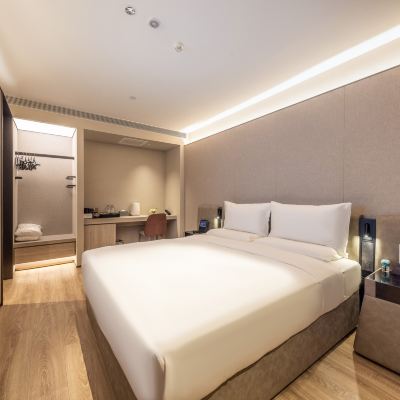 豪華大床房【智能客控+加濕器+絲漣床墊+MINI吧】 桔子水晶西安大雁塔大唐不夜城飯店優惠