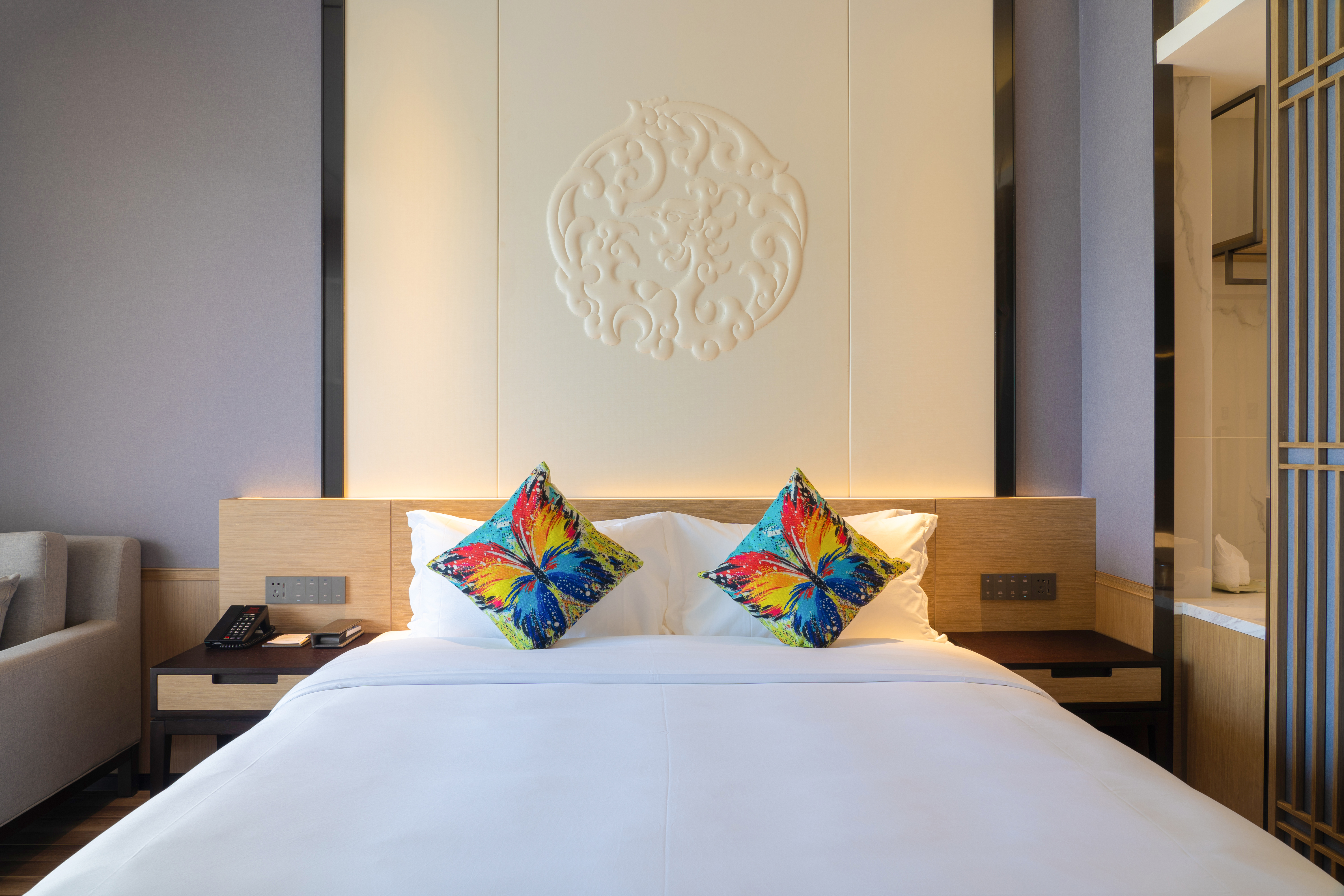 观岚?全景阳台大床房『观景阳台+舒睡床垫+休闲沙发』