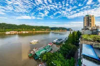 Jiangshang Lingyun · Qingwan Hotel (Zhanggong Bridge Shangzhongshun Gourmet Street) Hotels in 
