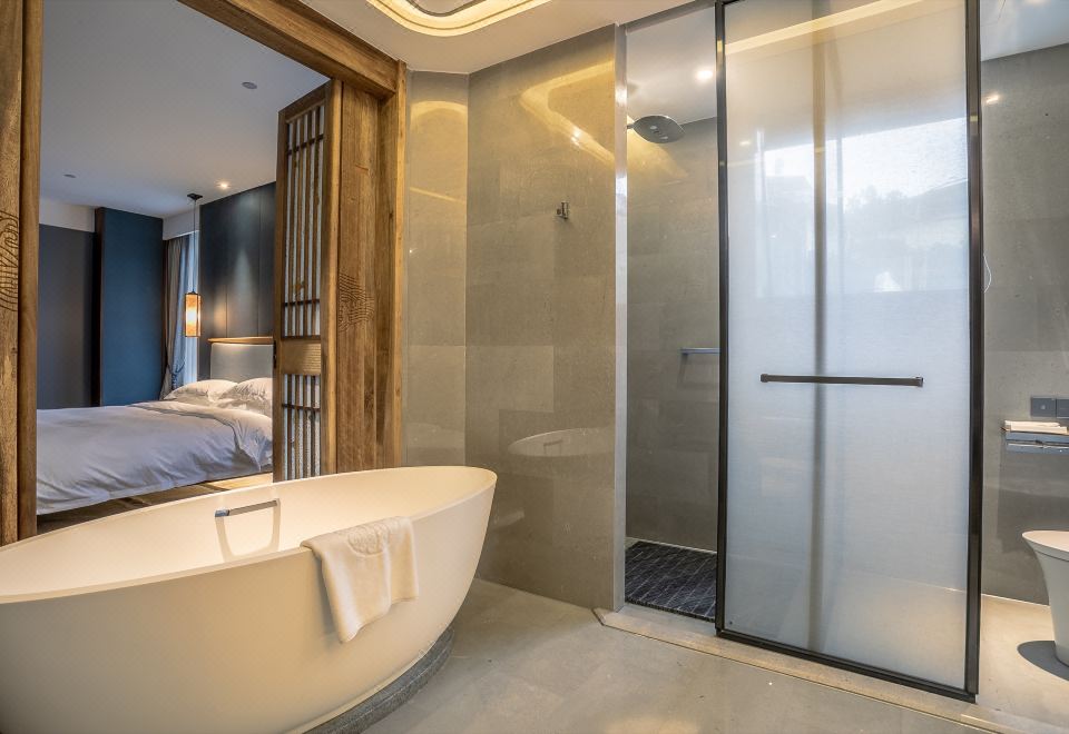 行政大床房（宝格丽洗护+独立浴缸）