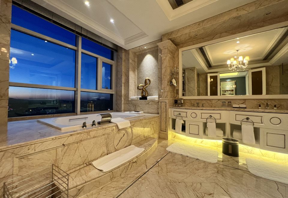 World Trade Winning HotelPresidential Suite