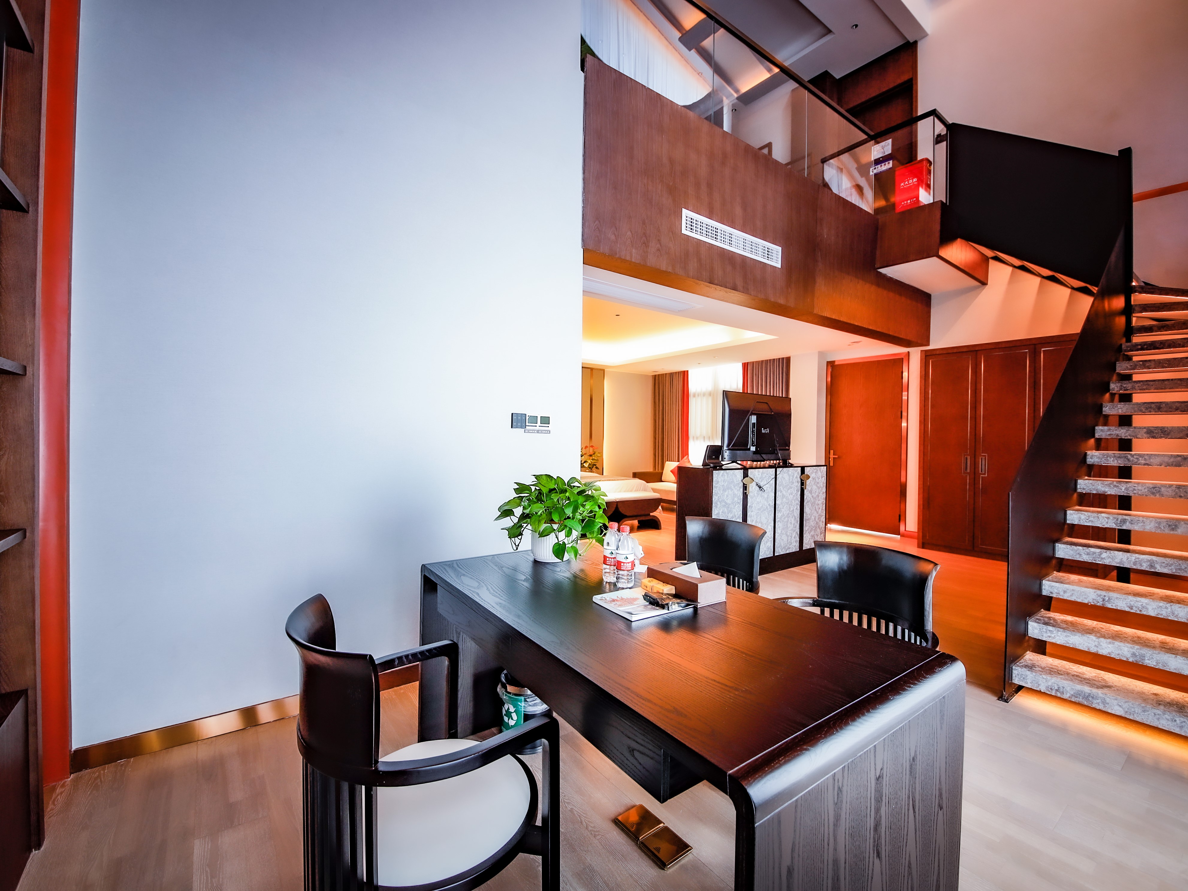 都会复式商务套房