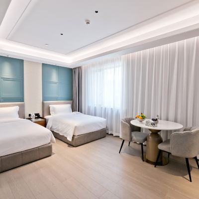 璃上·高級雙床房（minibar） 珠海璃上飯店（情侶路海濱泳場店）優惠