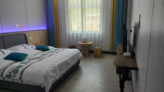 Hexiangju Homestay (Deqin Shengping Town)