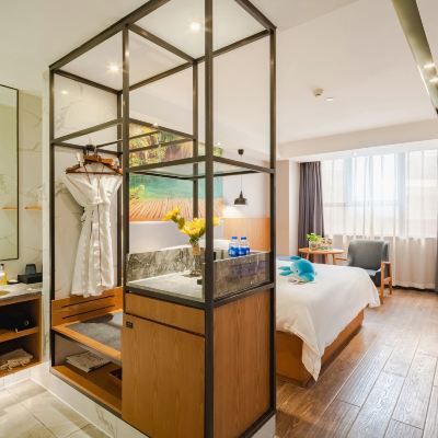 精緻臻享大床房（小冰箱+淋浴頂噴+乾濕分區） 成都索菲斯喀萩莎飯店（文殊院樑家巷地鐵站店）優惠