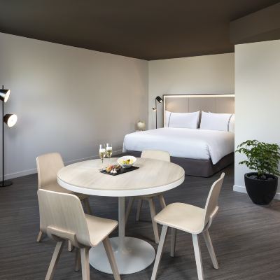 城鎮小屋 巴黎戴高樂機場怡思得飯店優惠