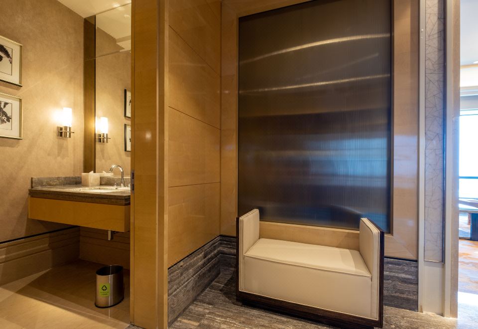 Sheraton Zhongshan HotelFamily Suite