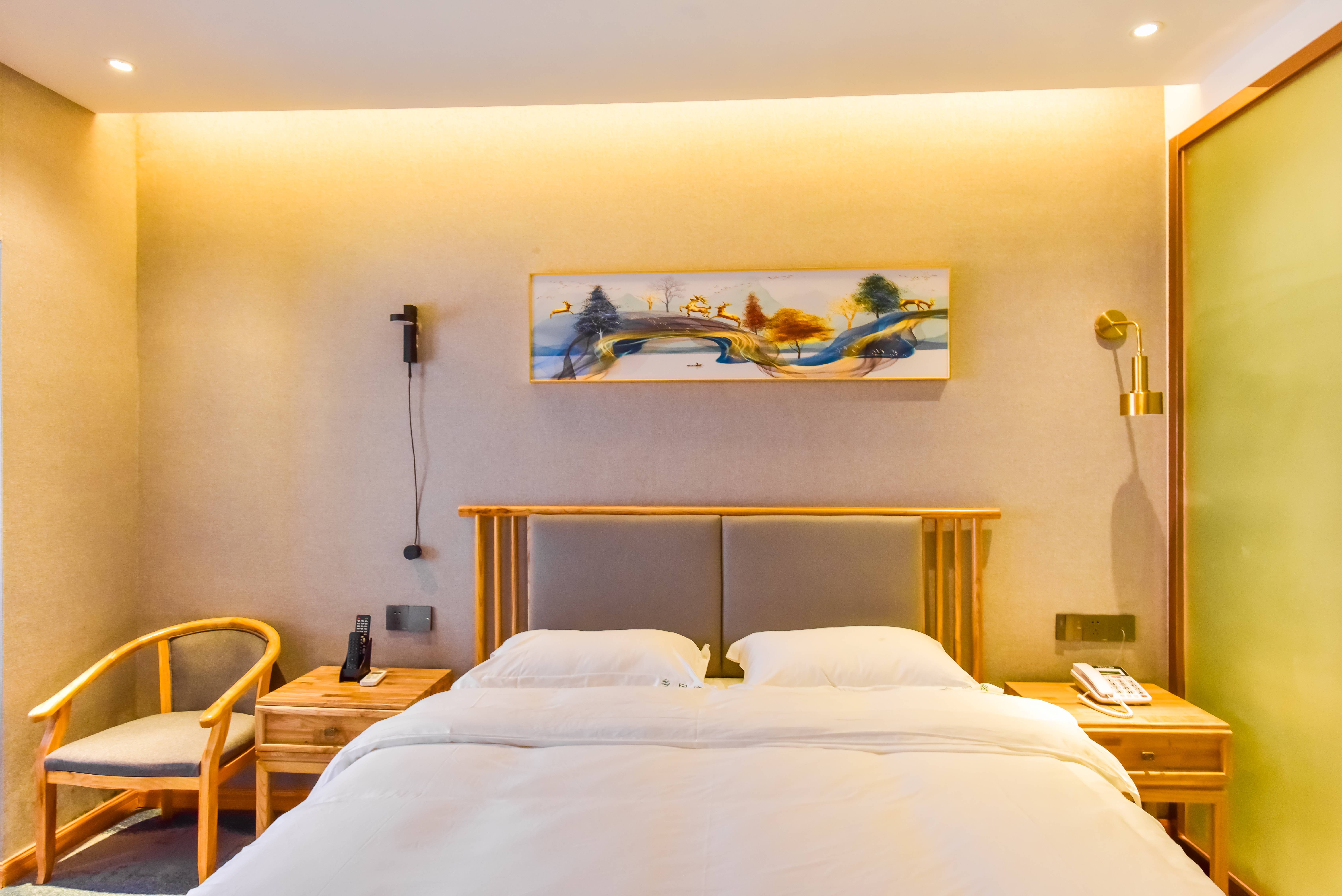 PLC丨小满清居·舒适大床房