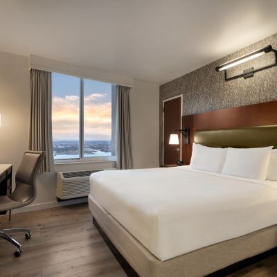 哈德森河景豪華特大床房 紐約市中心希爾頓逸林飯店優惠