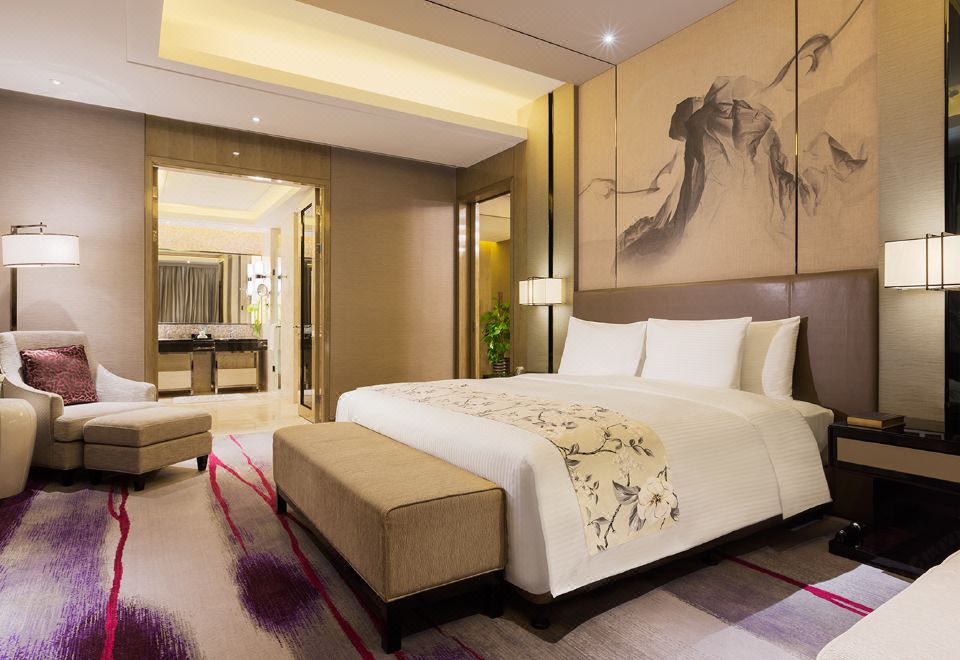 行政豪华套房（独立会客厅+独立厨房立式冰箱）