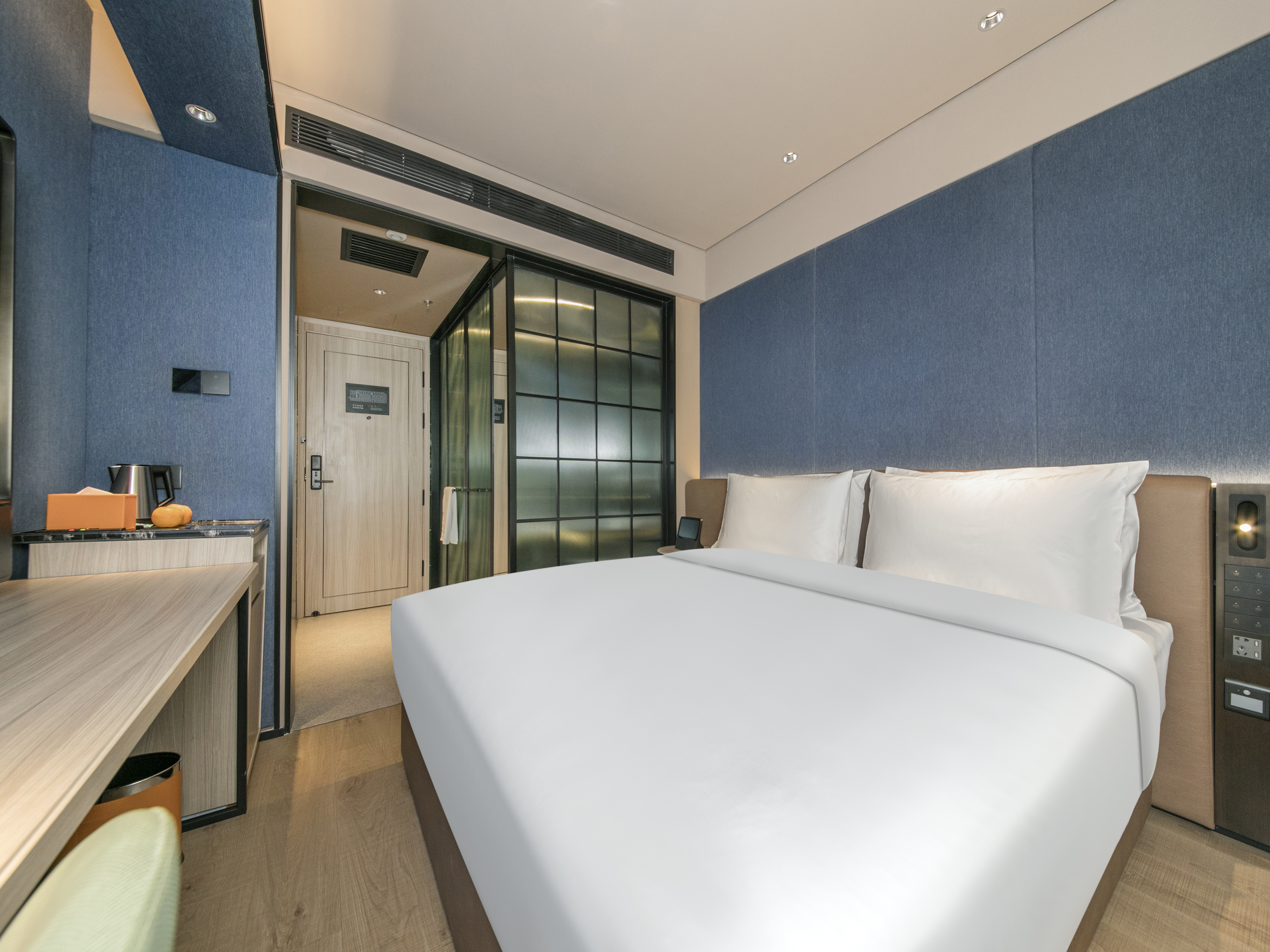 Orange Hotel (Beijing Zhongguancun Software Park)高级大床房（小冰箱+智能客控+手机投屏）