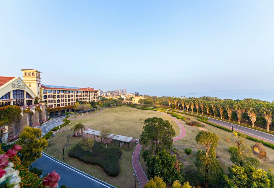 至尊海景日出大床房（独立观海阳台）