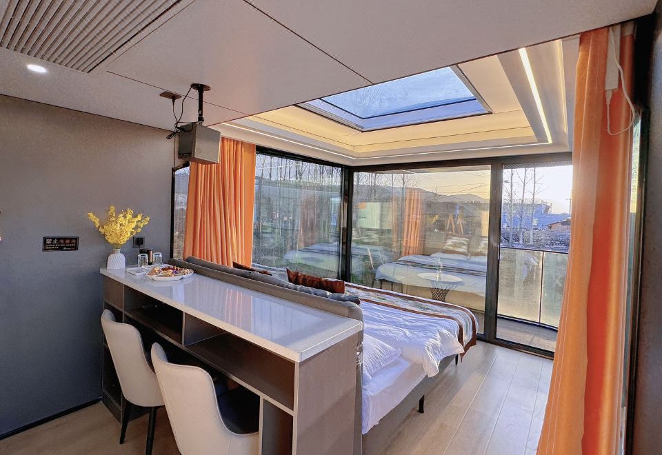 星光情侶太空艙