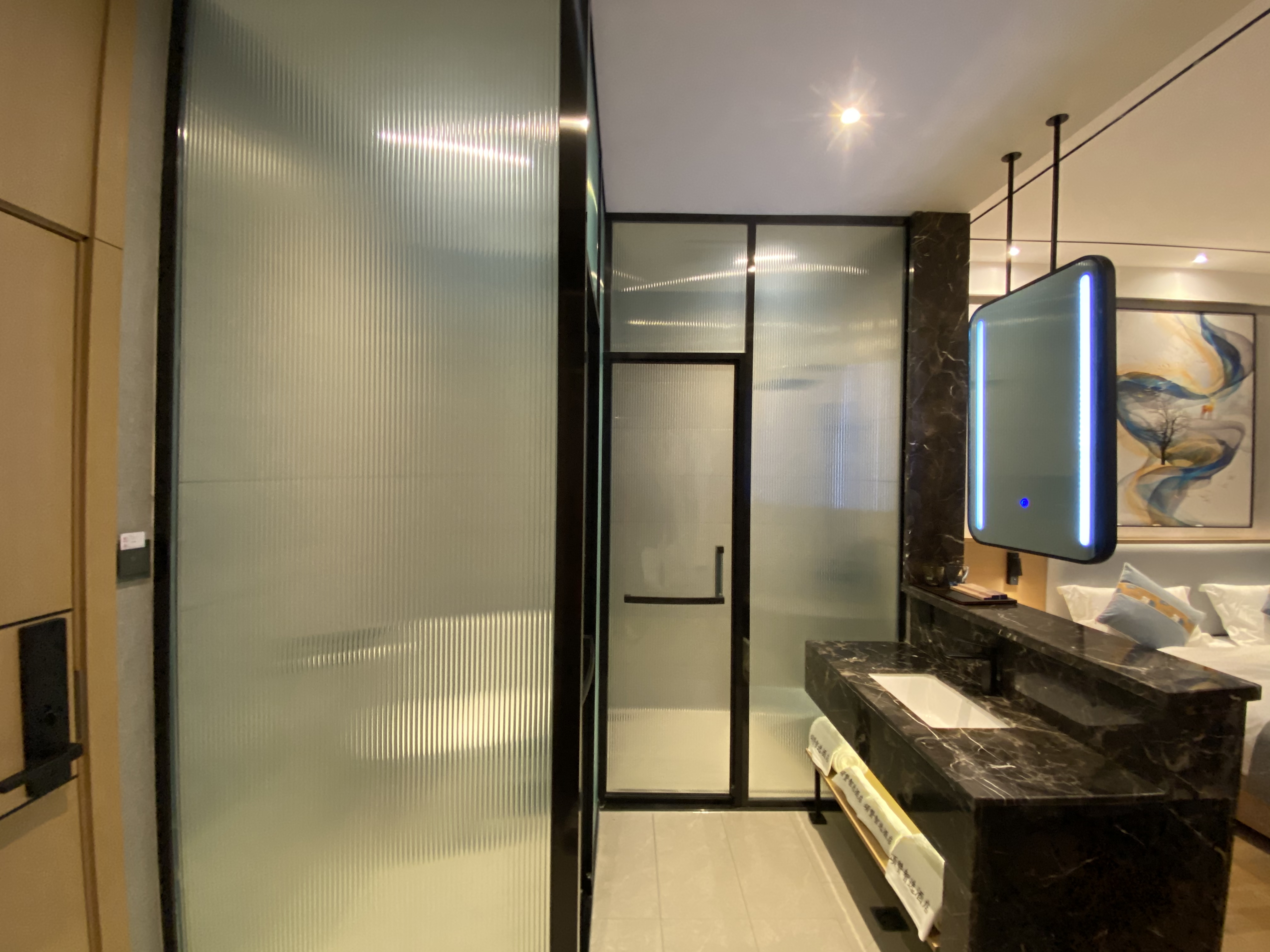 卓达雪山.观景大床房（恒温地暖）