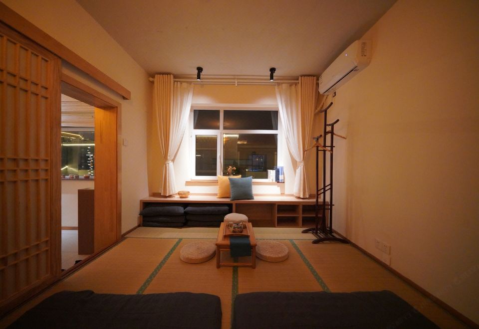 Featured Room (Tatami)