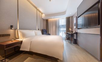 Atour Hotel (Xiamen Jimei Lake Business Center)