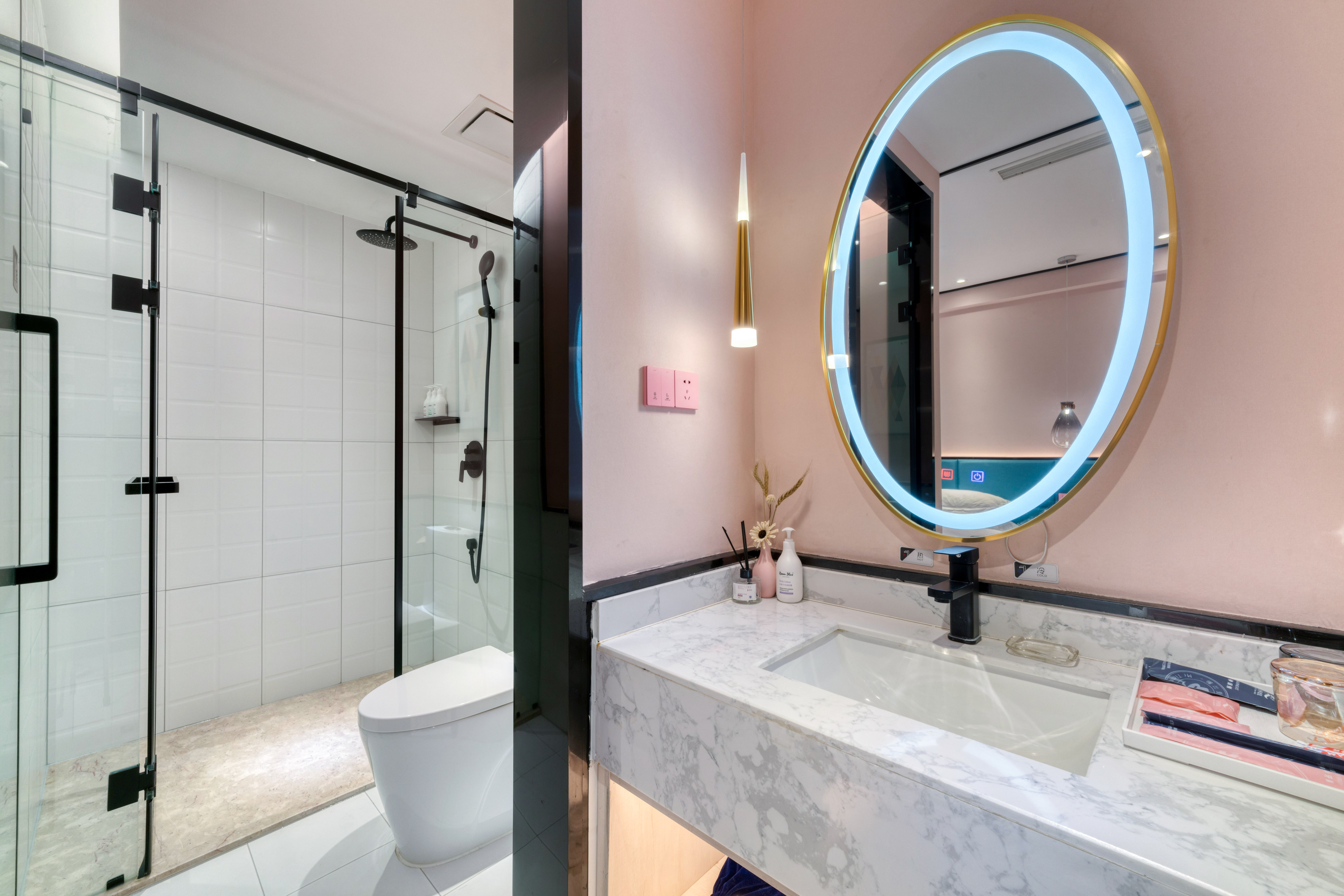 柔光玲瓏大床房（智能客控）