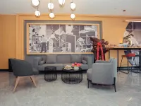 Shankee Collection Hotel (Ruyang Ziluo New Area) فنادق في رويانغ
