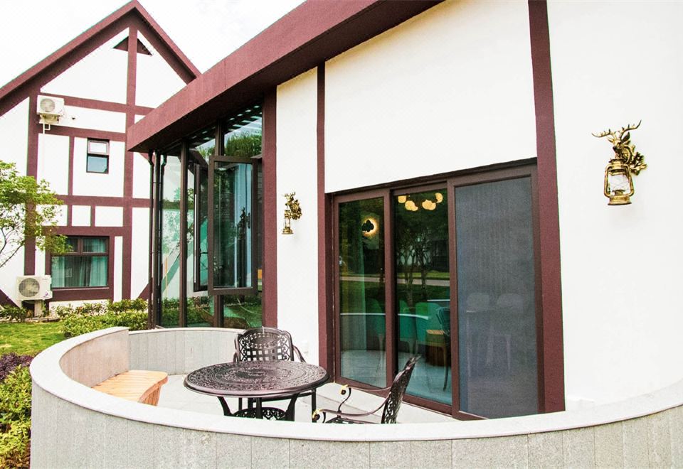 探享家亲子别墅三房一厅