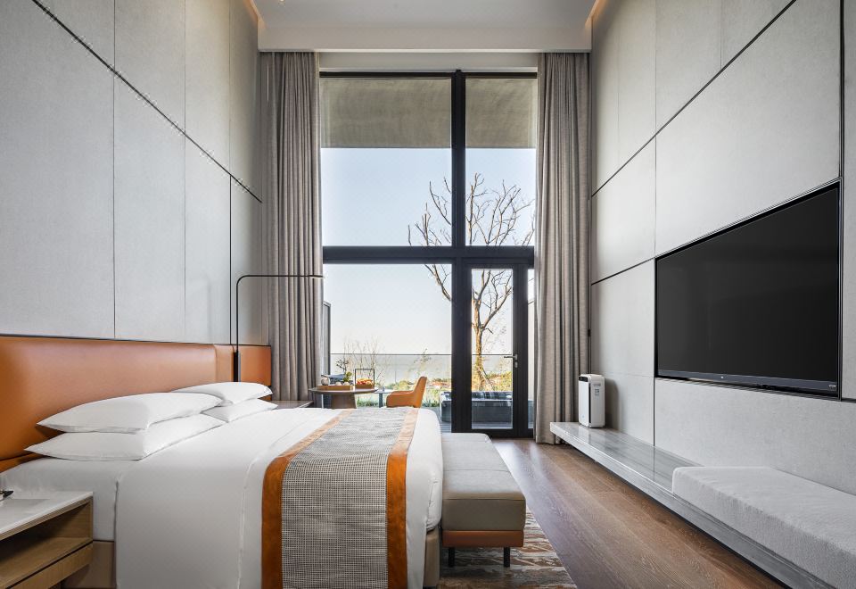 Private Soup Loft Lake View Room