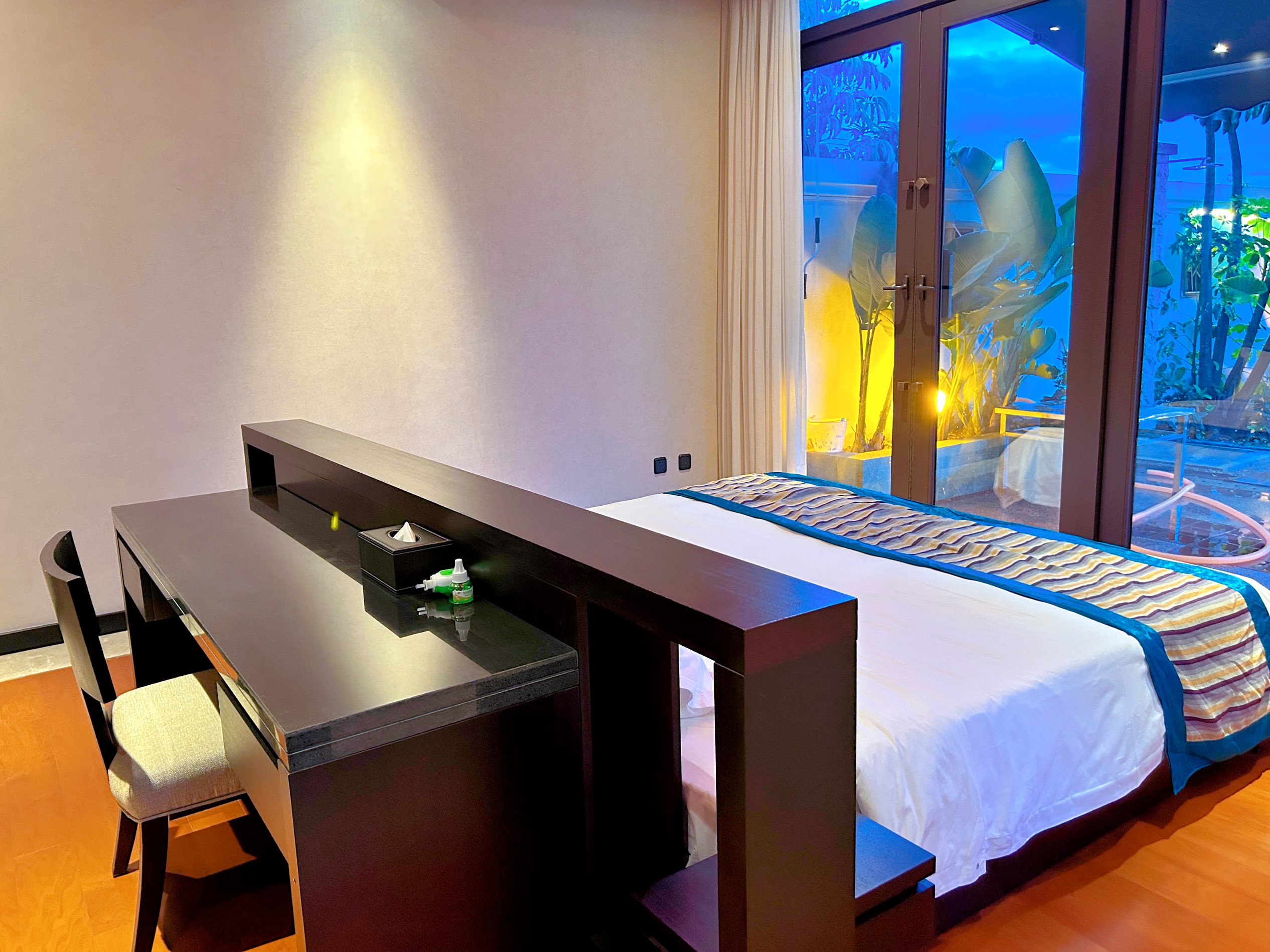 畅享·影院三卧一厅泳池别墅