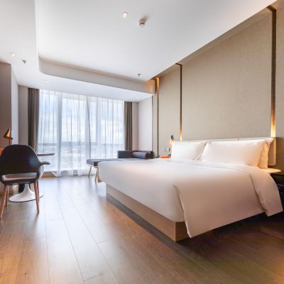 高級大床房（普蘭特床墊+電視投屏+THANKYOU洗護沐） 昆明政務中心春融街亞朵飯店優惠