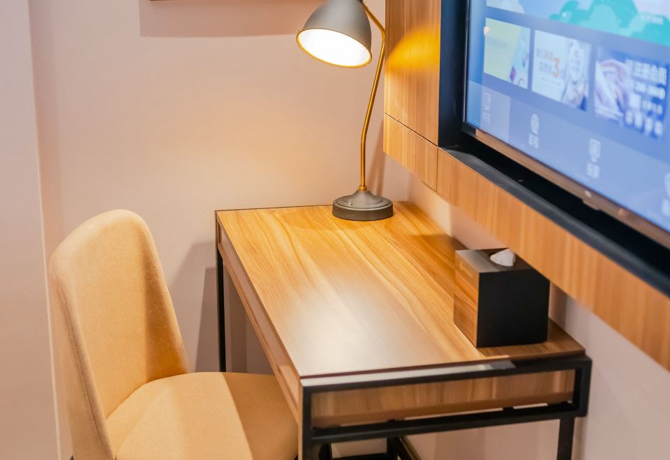 Selected Deluxe Business Room