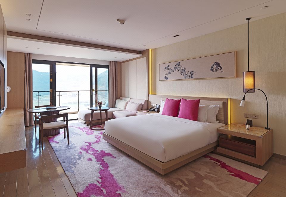 高级房 超大床 山景