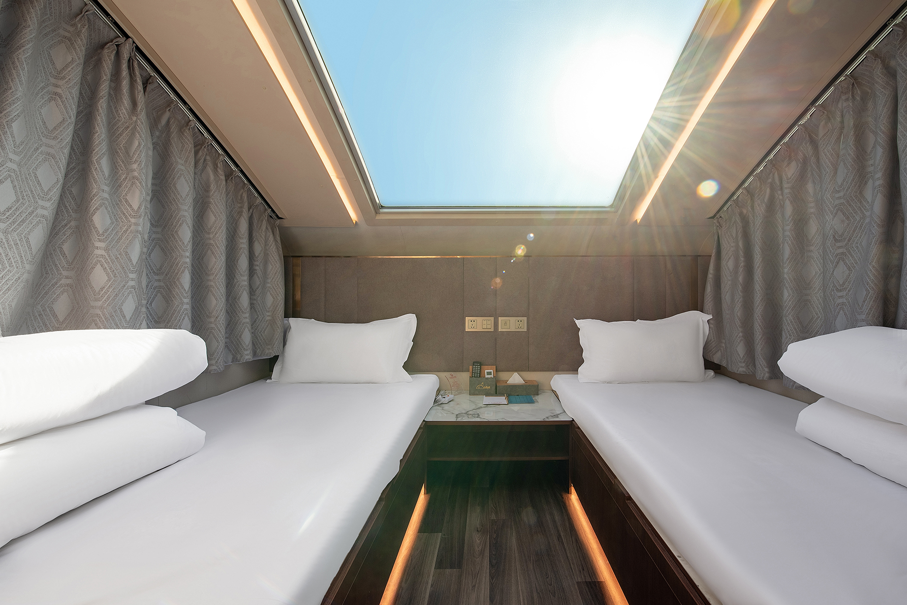 星夜璀璨|欢聚家庭房车四人间-星空天幕