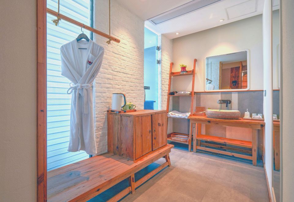 中山·私享阳台园景套房|深泡浴缸+智能马桶+茶台茶具