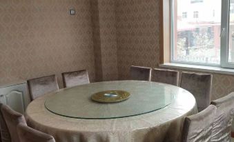 Urumqi Nanshan Memory Inn