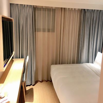 大床房 全季飯店（上海岳陽路店）優惠