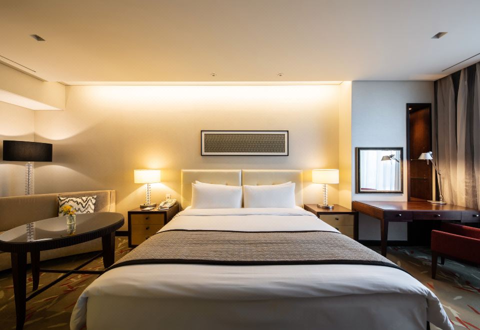 高級特大床一室房