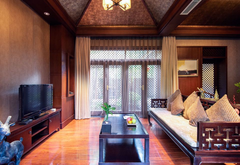 尘外·中铁小院私汤套一别墅