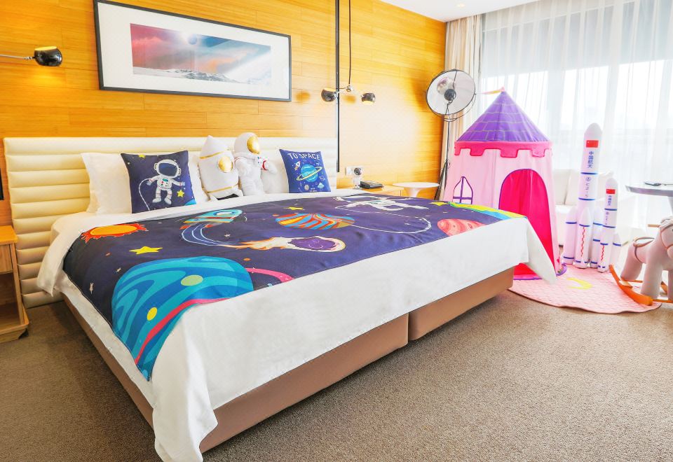 小小宇航员亲子超级大床房『深泡浴缸+童趣小帐篷』