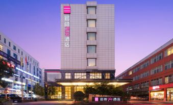 Echarm Plus Hotel (Shanghai Hongqiao Korean Street Yinting Road)