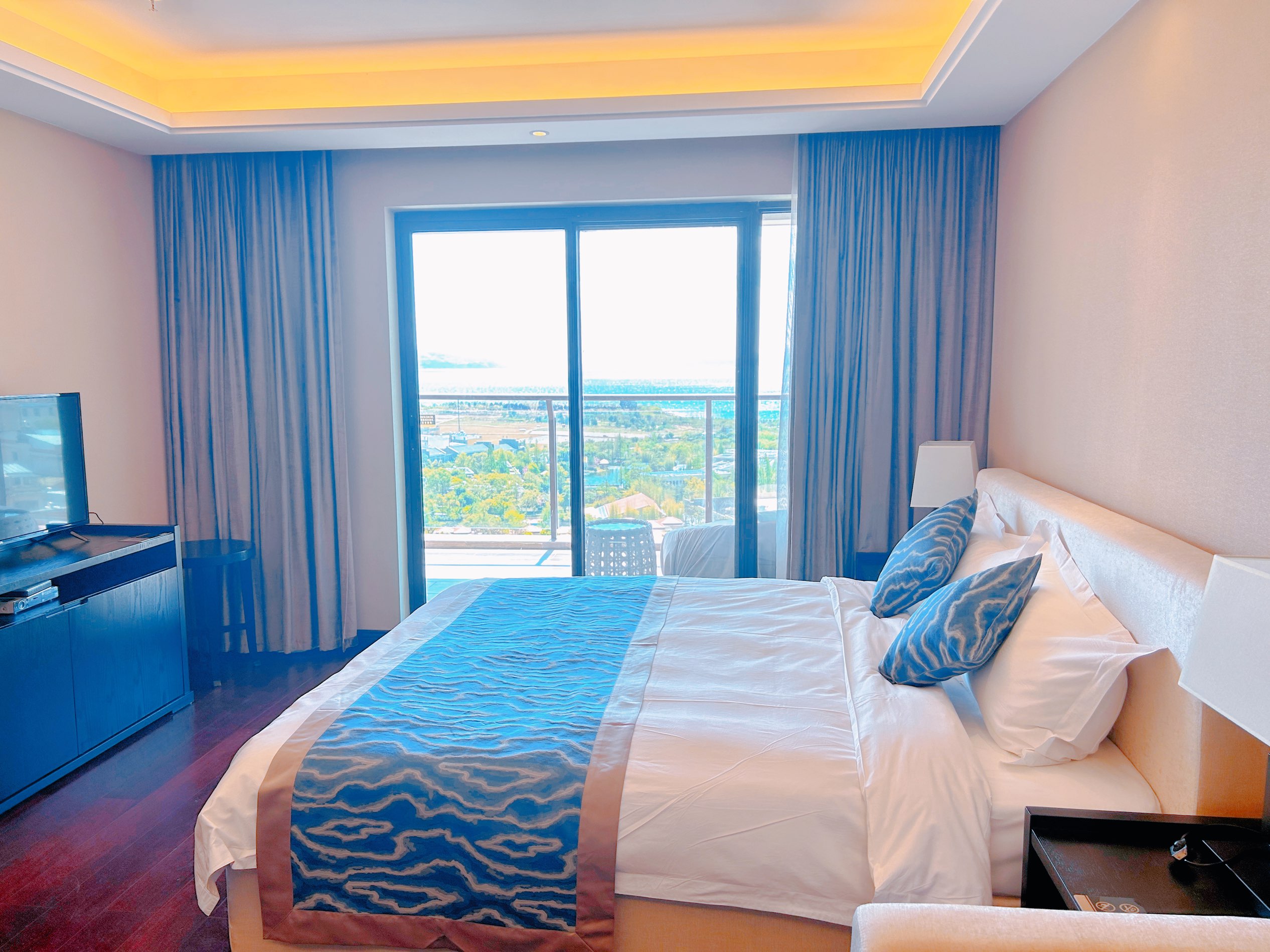 听风·全湖景露台大床房