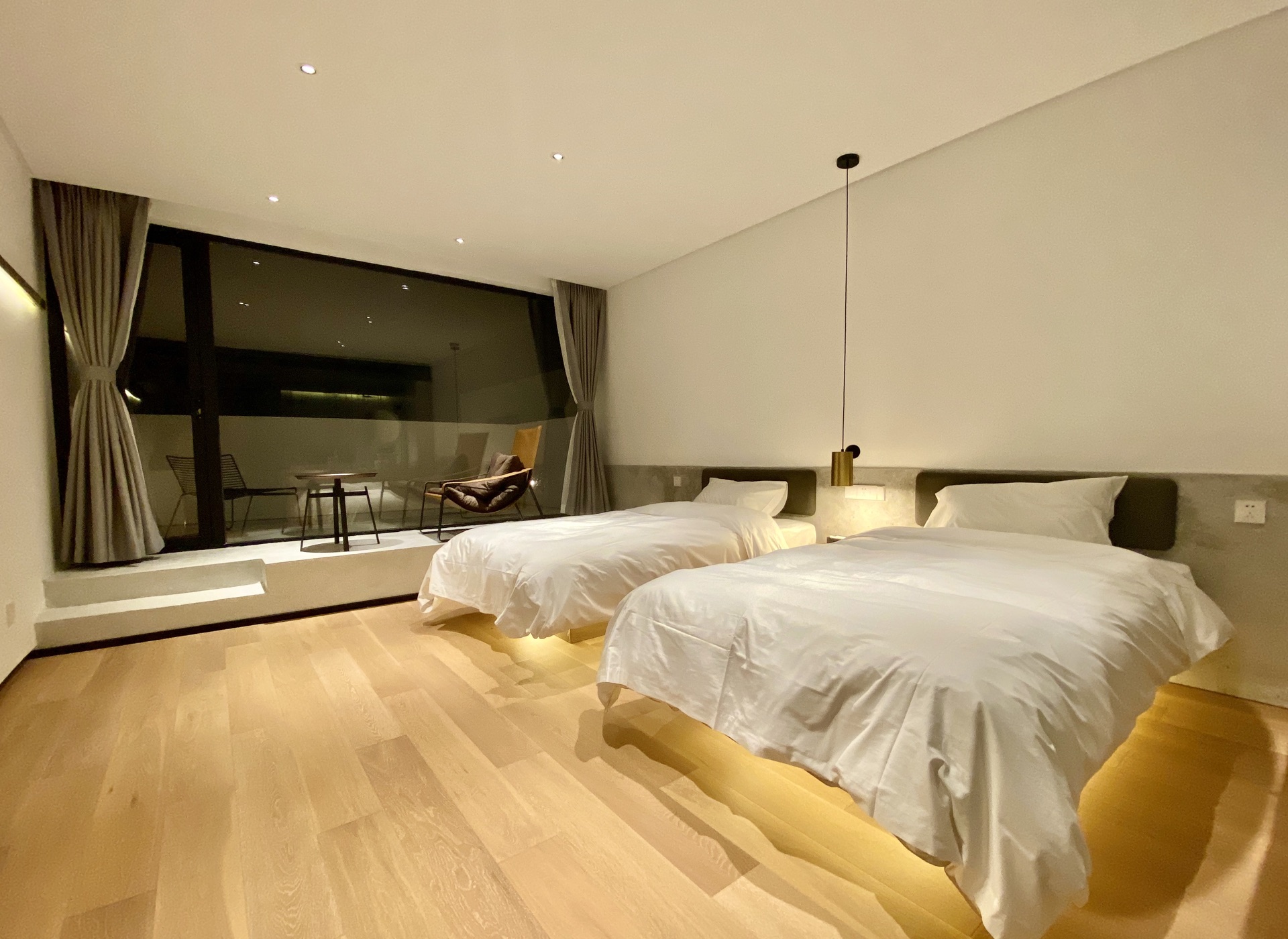 阳光露台双床房