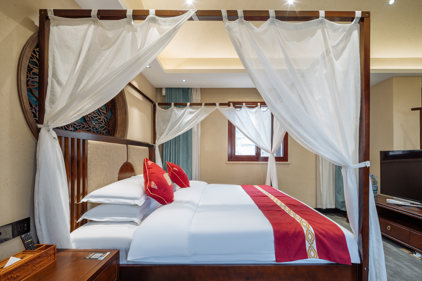 荷花泽?园景豪华大床房