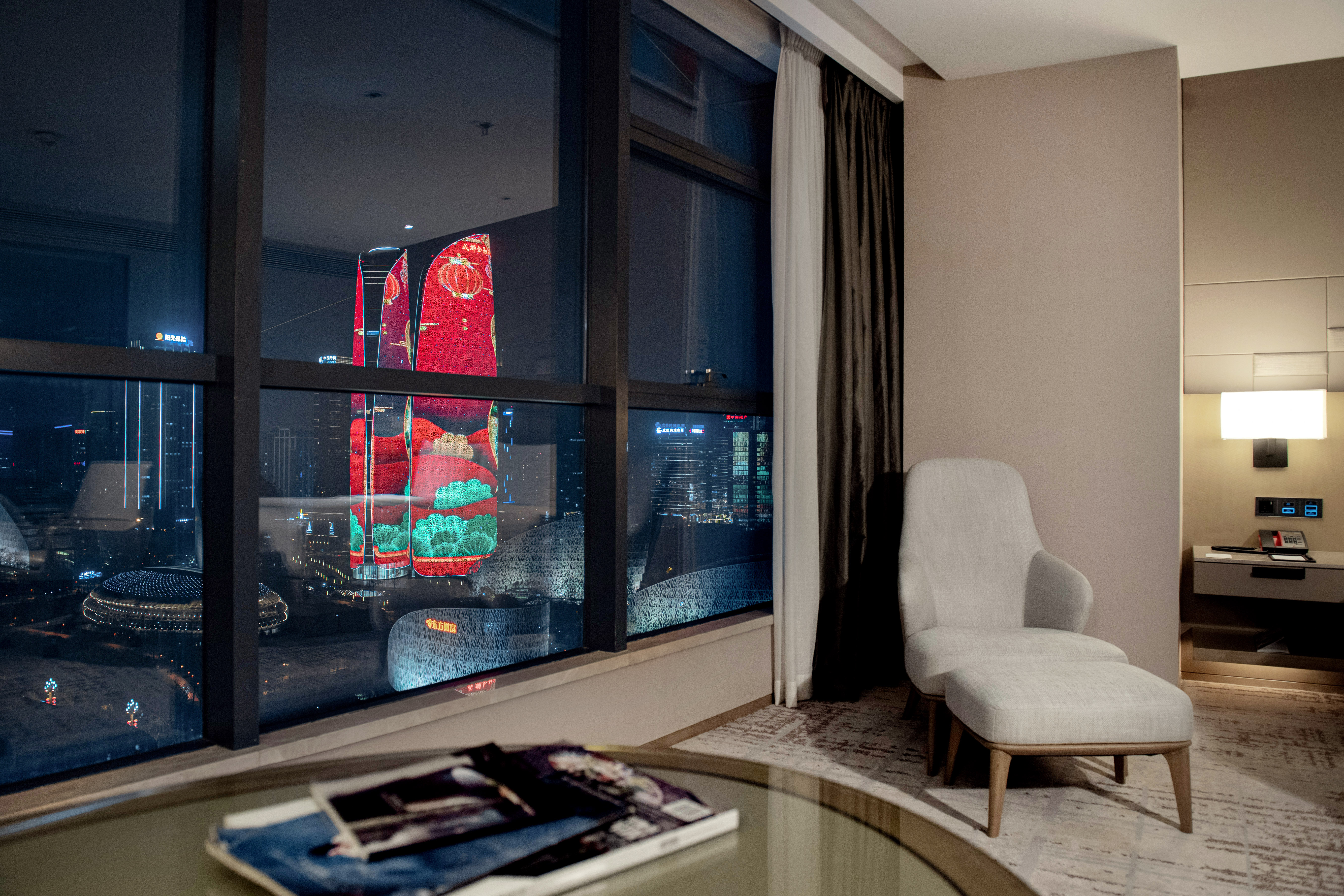 双塔景豪华大床房