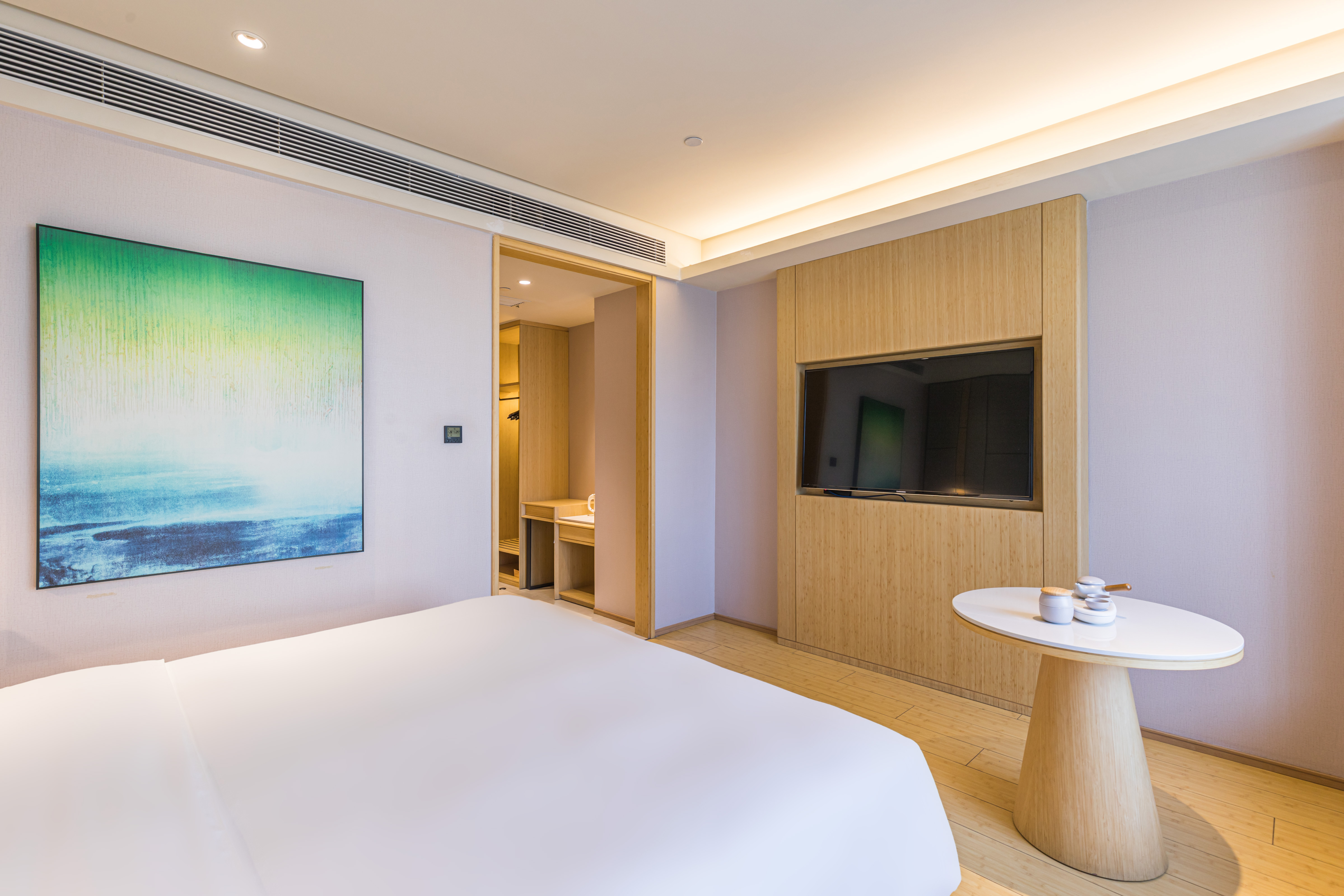 舒压-高级大床房（落地窗+小冰箱+mini茶海）