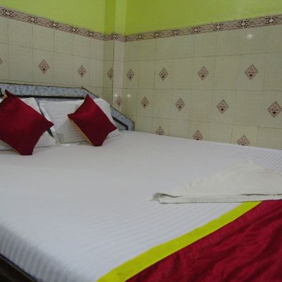 Deluxe Double Bed Room Ac