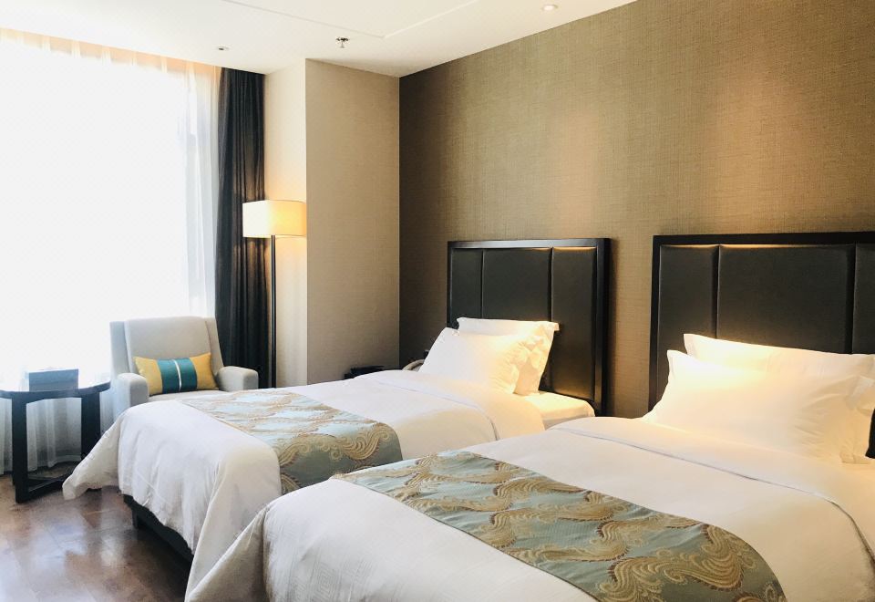 良朋精品雙床房（小冰箱+中式茶具+多款枕頭）