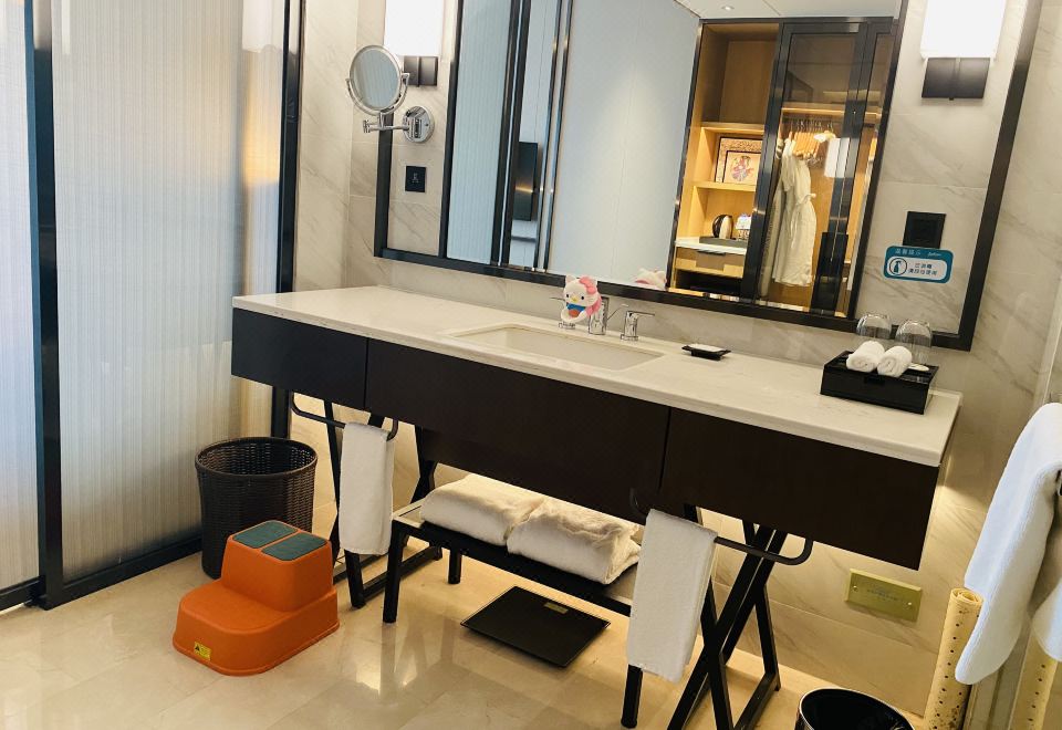 Hello Kitty主題親子房